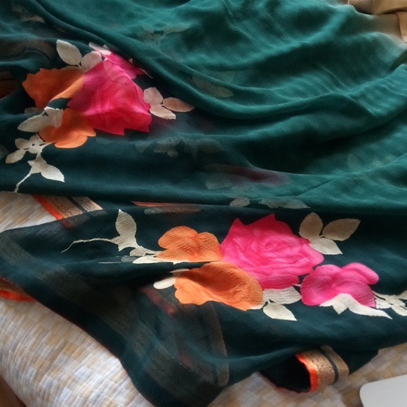 Indian Saree - Picture 2 of 4